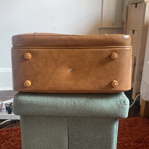 Vintage Airway Industries Carry-On Bag With Lock and Key - Picture 12 of 12